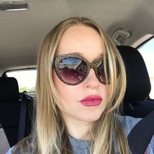 Meet your Posher, Cherise